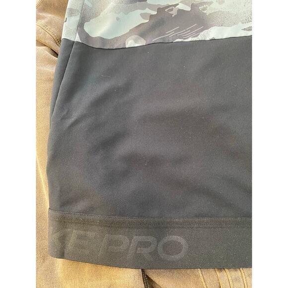 Nike PRO Dri-Fit Men S Gray Black Camouflage Full Zip Hooded Windbreaker Jacket - Picture 9 of 10